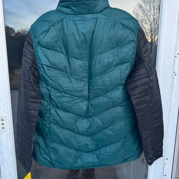 NFL - Philedelphia Eagles 3-in-1 Puffer Jacket/Vest Combo - Picture 8 of 8